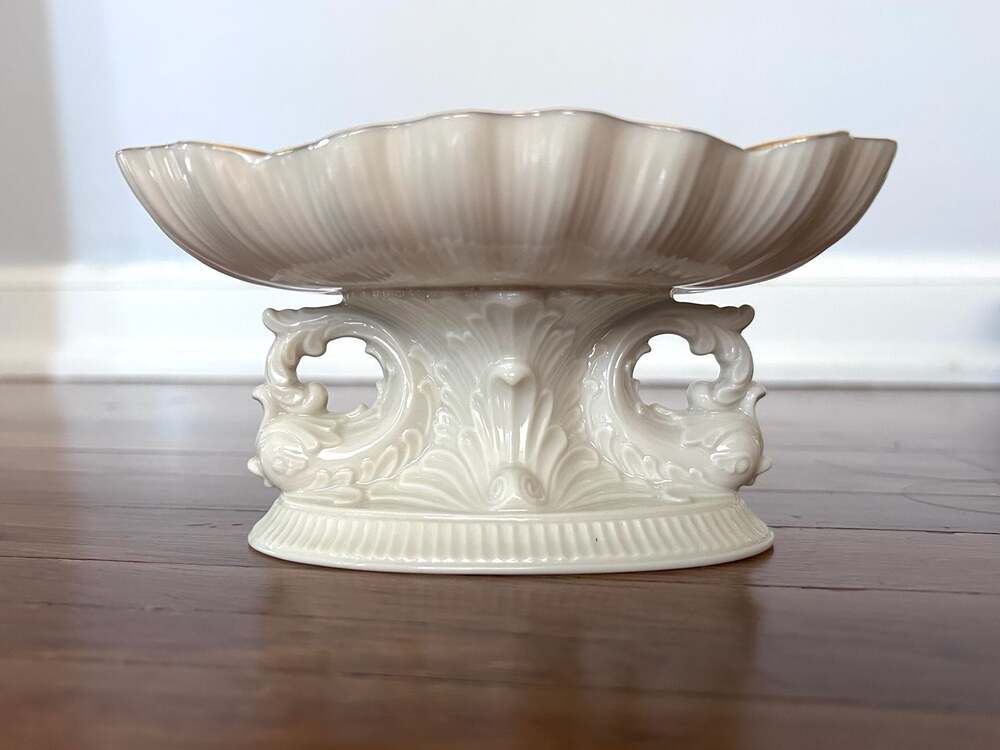 Lenox Ivory Porcelain Scalloped Pedestal Bowl with Gold Trim
